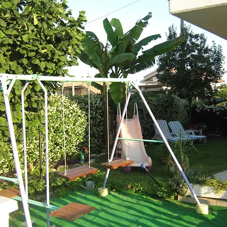 Mariposa Bed & Breakfast