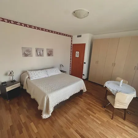 Mariposa Alojamento de Acomodação e Pequeno-almoço 4*