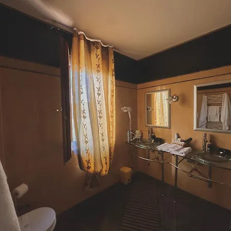 Oda ve Kahvaltı Mariposa 4*