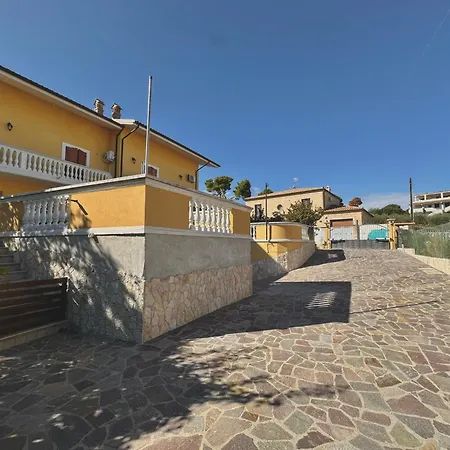 Mariposa Bed & Breakfast