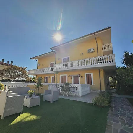 Mariposa 4* Collecorvino