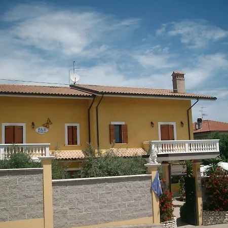 Oda ve Kahvaltı Mariposa