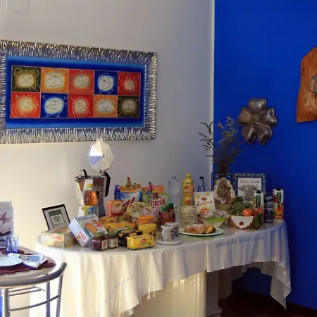 Mariposa Oda ve Kahvaltı 4*