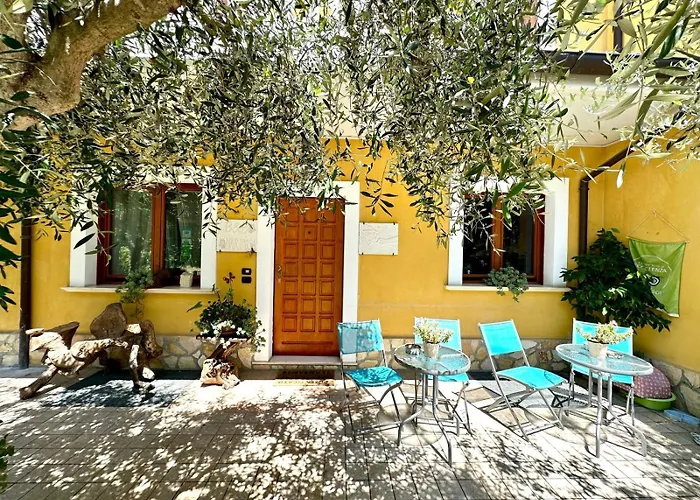 Mariposa Bed and Breakfast