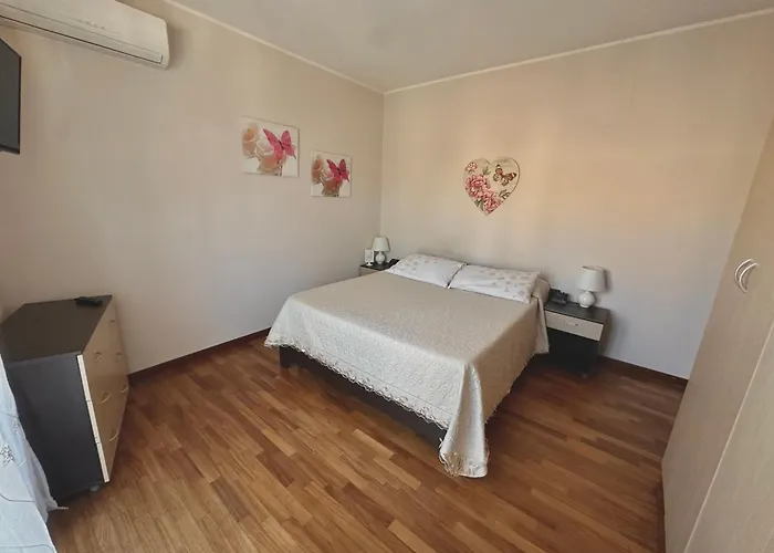 Mariposa Bed and Breakfast 4*