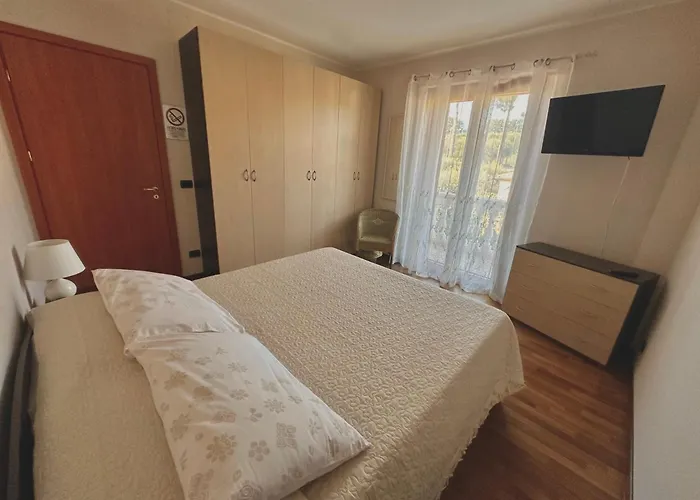 Mariposa Bed and Breakfast 4*