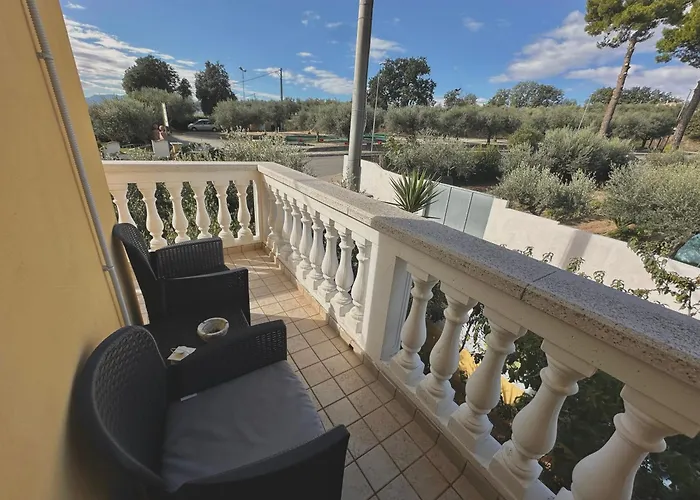 Bed and Breakfast Mariposa Collecorvino