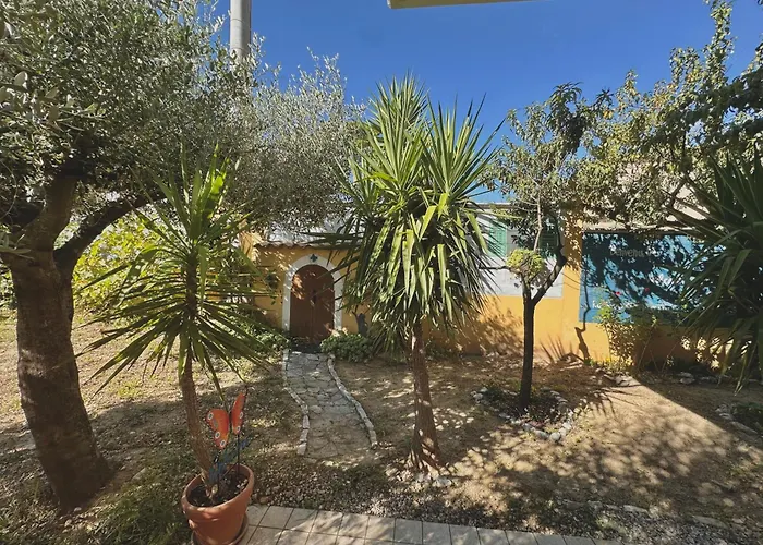 Mariposa Bed and Breakfast