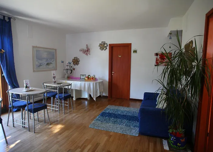 Mariposa Bed and Breakfast 4*